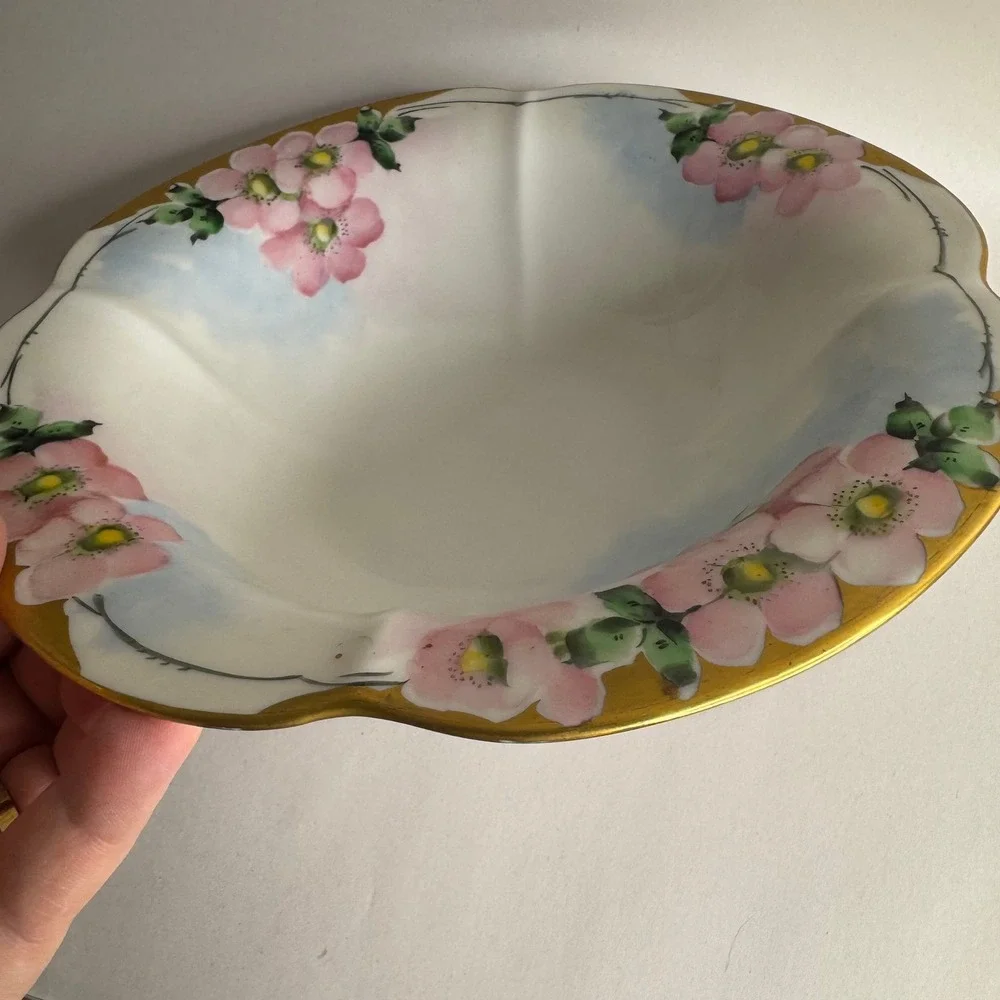 Vintage Japan Porcelain Lusterware‎ Bowl 9.5